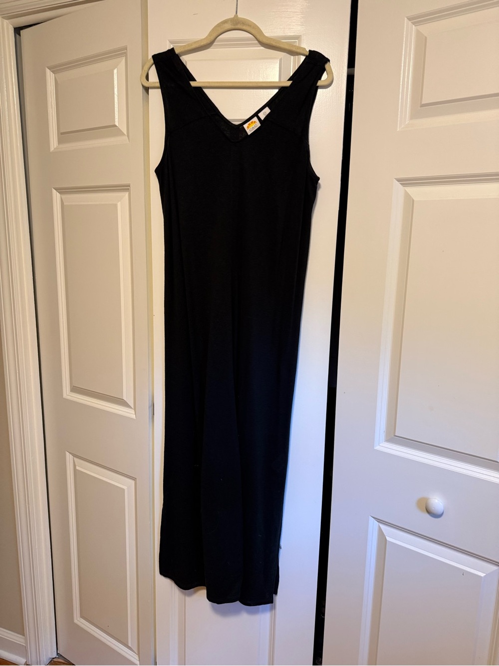 C&C California Black V-Neck Maxi Dress